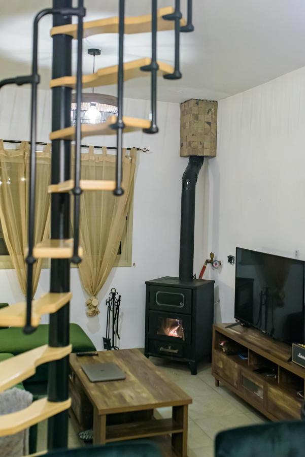 Aprosmeno Jacuzzi House 2 Apartment Agros Ngoại thất bức ảnh